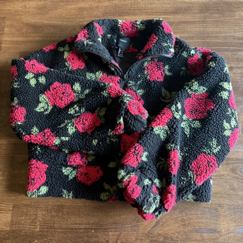 Forever 21 Rose Floral Sherpa Fleece Jacket Black Red Full Zip Cropped Large